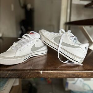 (NWOT) Nike Court Legacy Low Lifestyle Sneakers